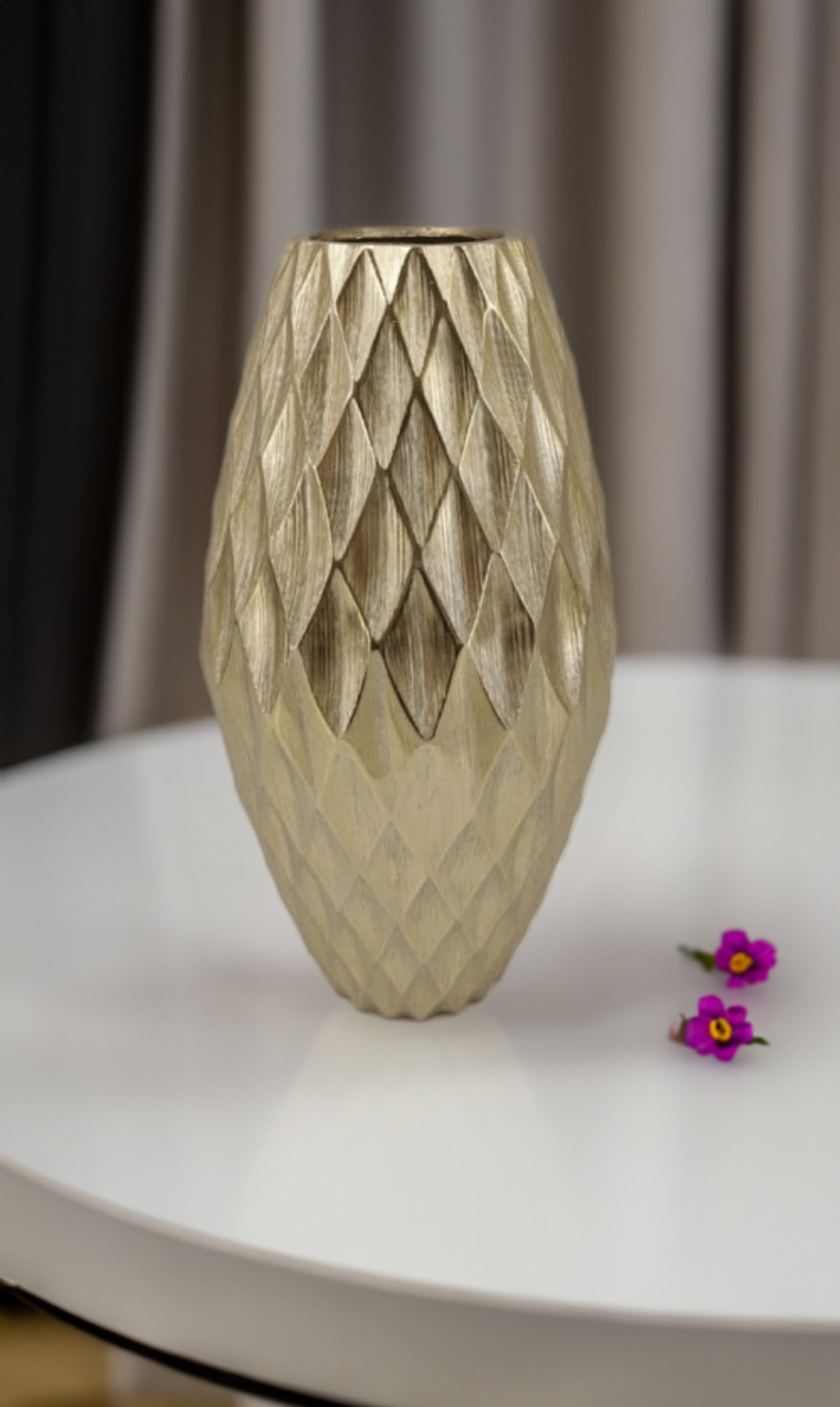 Shataj Decorative Aluminum Diamond Texture Gold Floor Vase