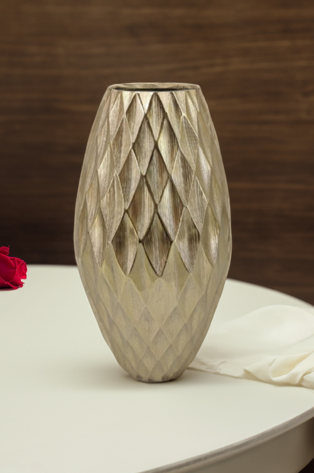 Shataj Decorative Aluminum Diamond Texture Gold Floor Vase