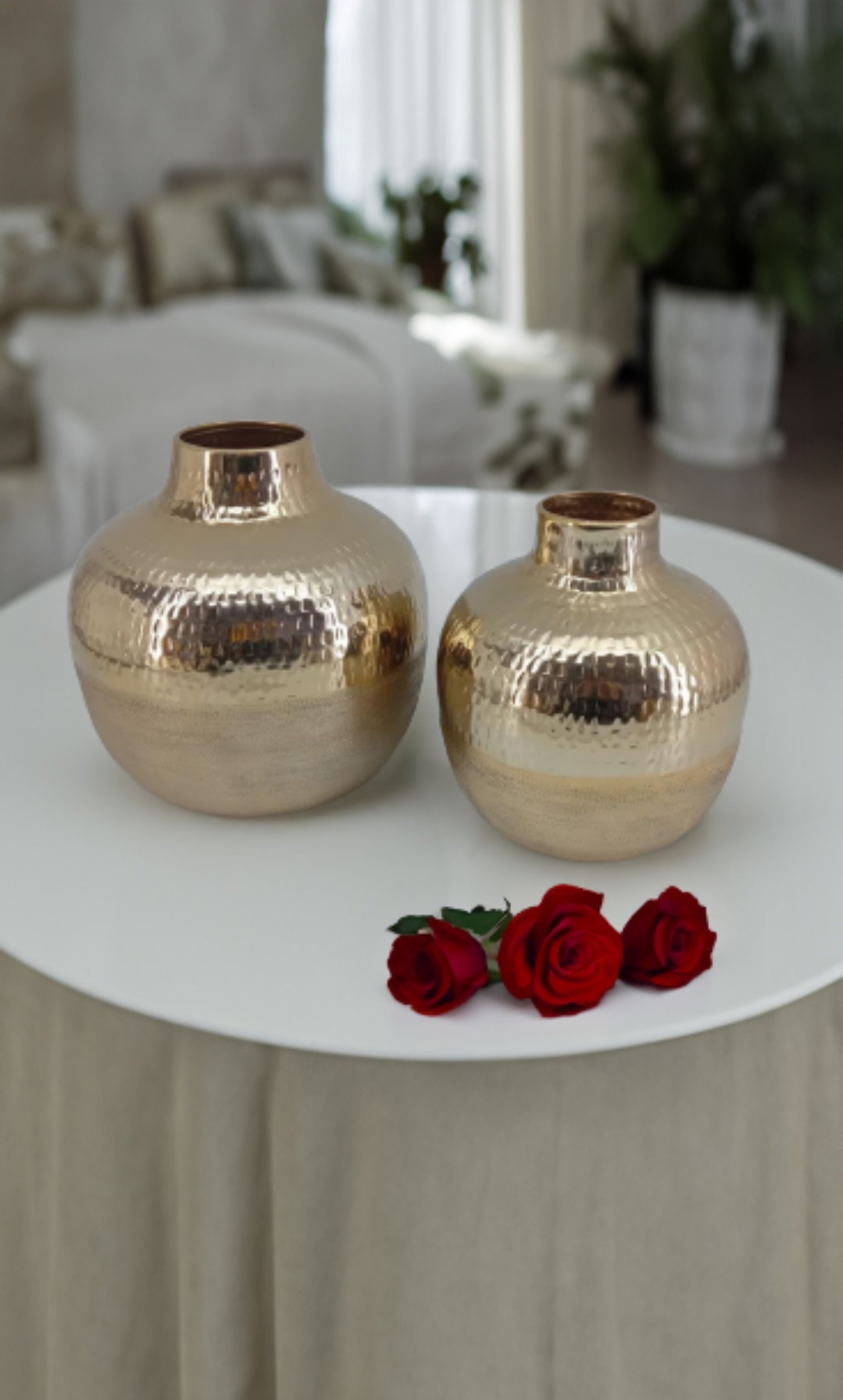 Shataj Decorative Aluminum Floor Vase - Travel Style